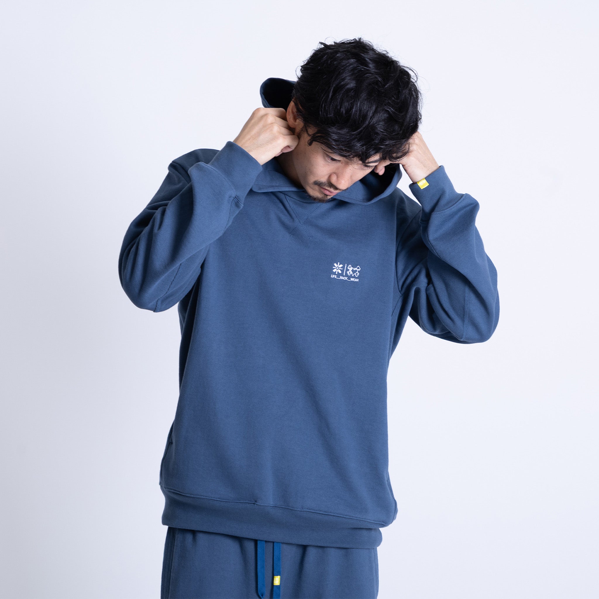 Shrink The World Hoodie (add.02)